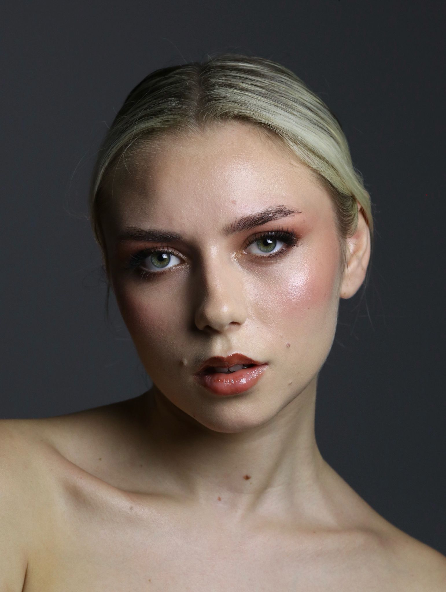 maquillaje a domicilio para invitada de boda o novia